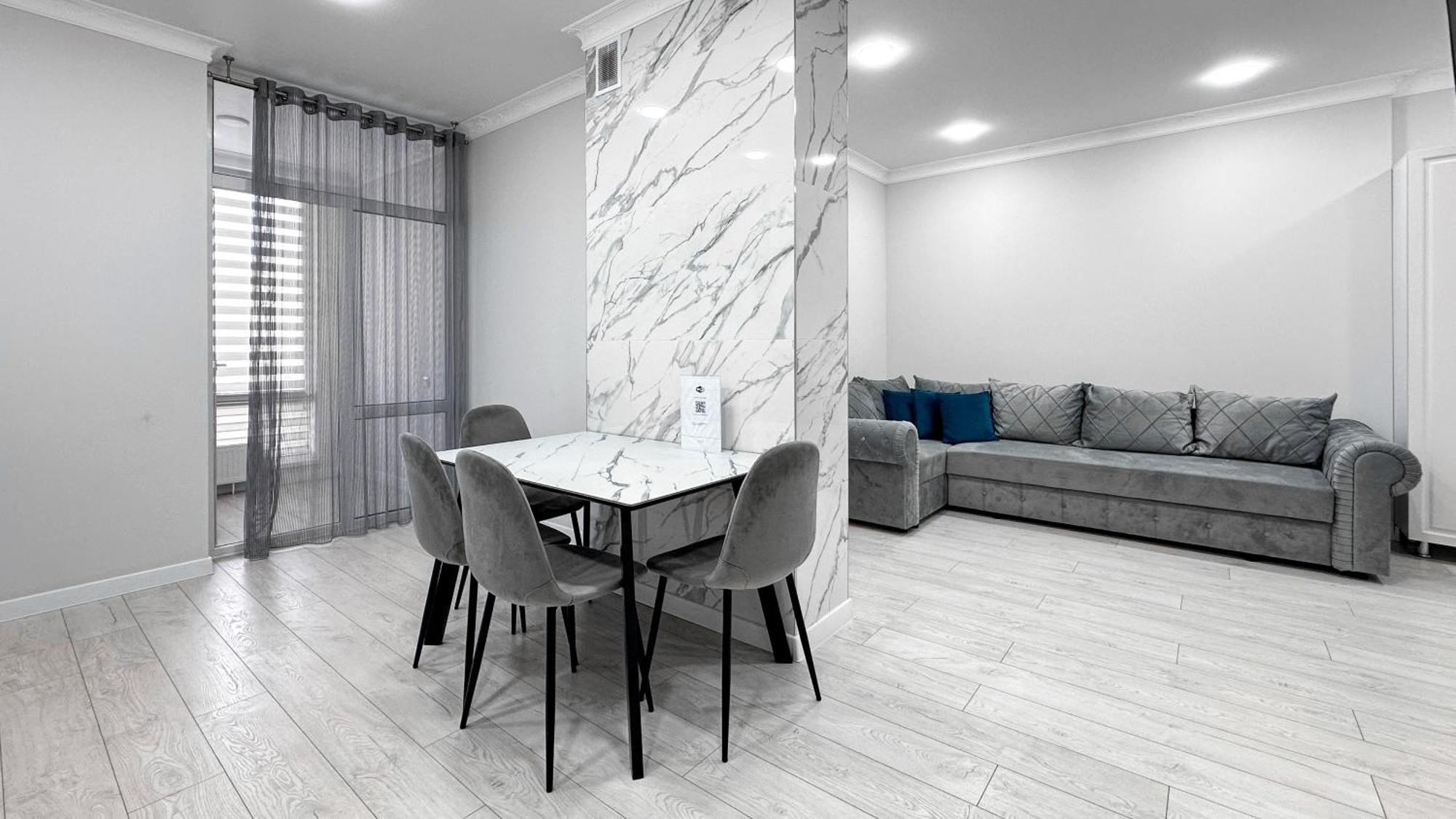 Luxury New Avram Iancu Apartments 基希讷乌 外观 照片